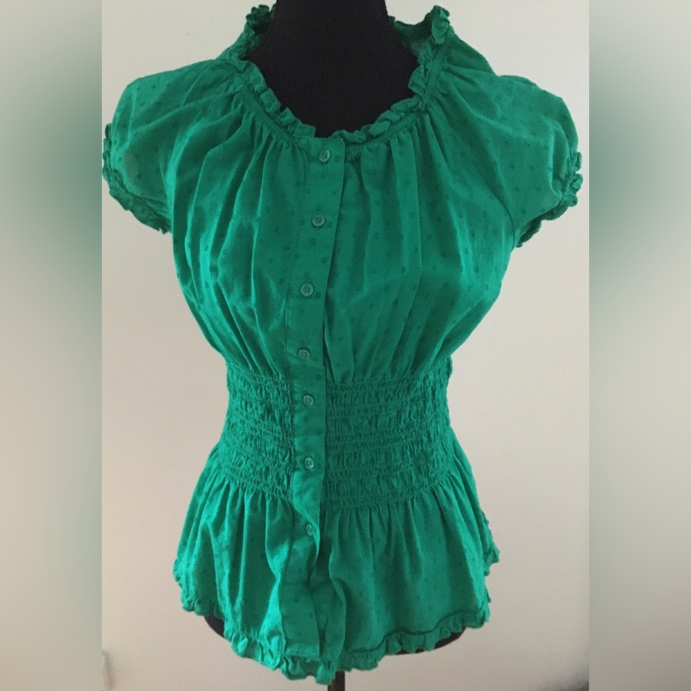 🫦Last Chance Before Donating 
2/$15 5/$20 Cute Green Peasant Blouse